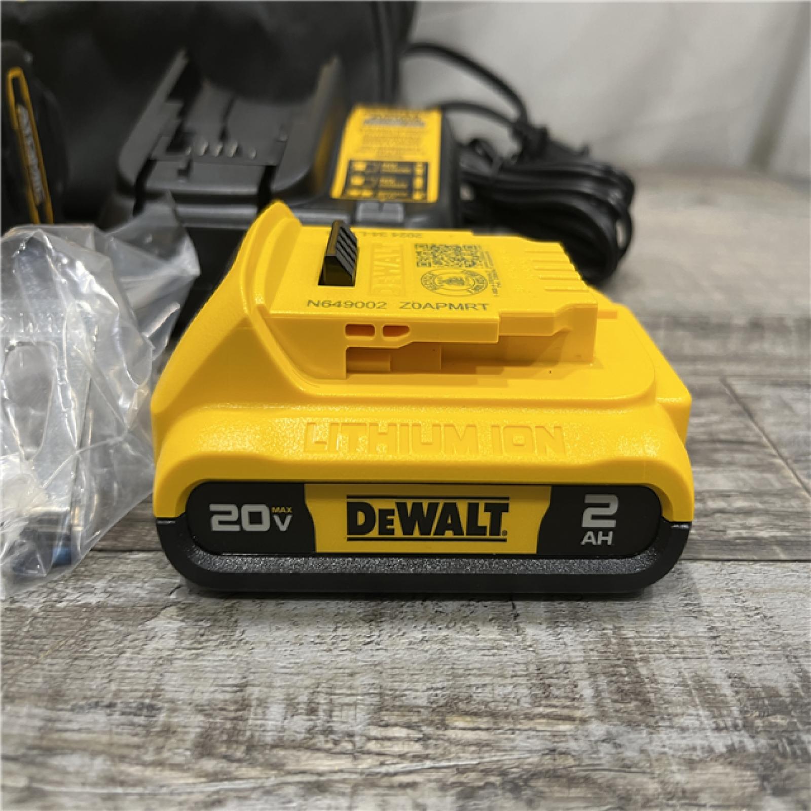 AS-IS DEWALT Atomic 20V Lithium-Ion Cordless Compact 1/2 in. Drill/Driver Kit
