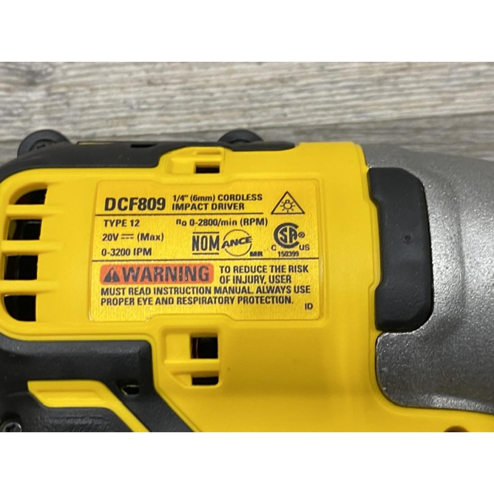 AS-IS DEWALT ATOMIC 20-Volt MAX Lithium-Ion Cordless Combo Kit