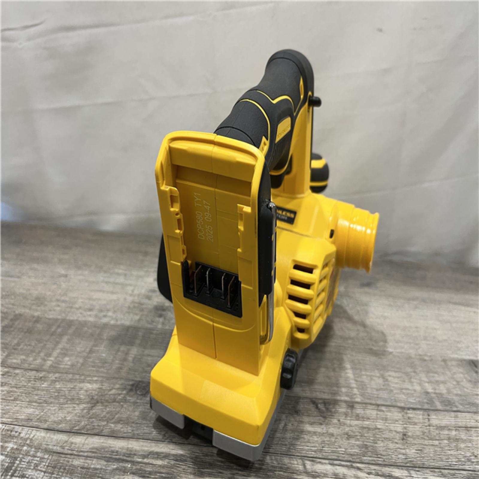 AS-IS DEWALT 20V MAX XR Cordless Brushless 3-1/4 in. Planer (Tool Only)
