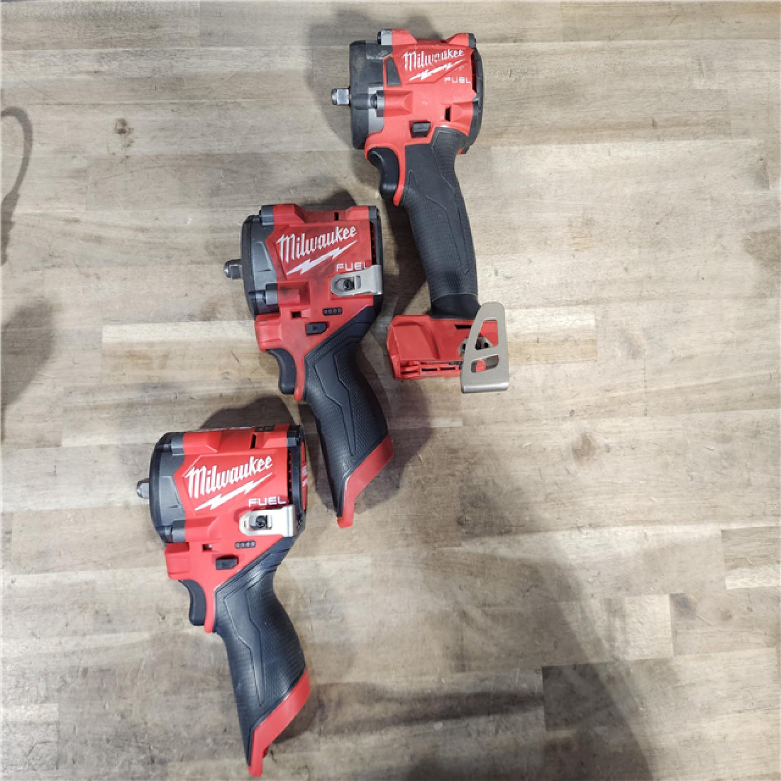 HOUSTON LOCATION - AS-IS MILWAUKEE 3 TOOL COMBO KIT W/ (2) BATTERY & CHARGER