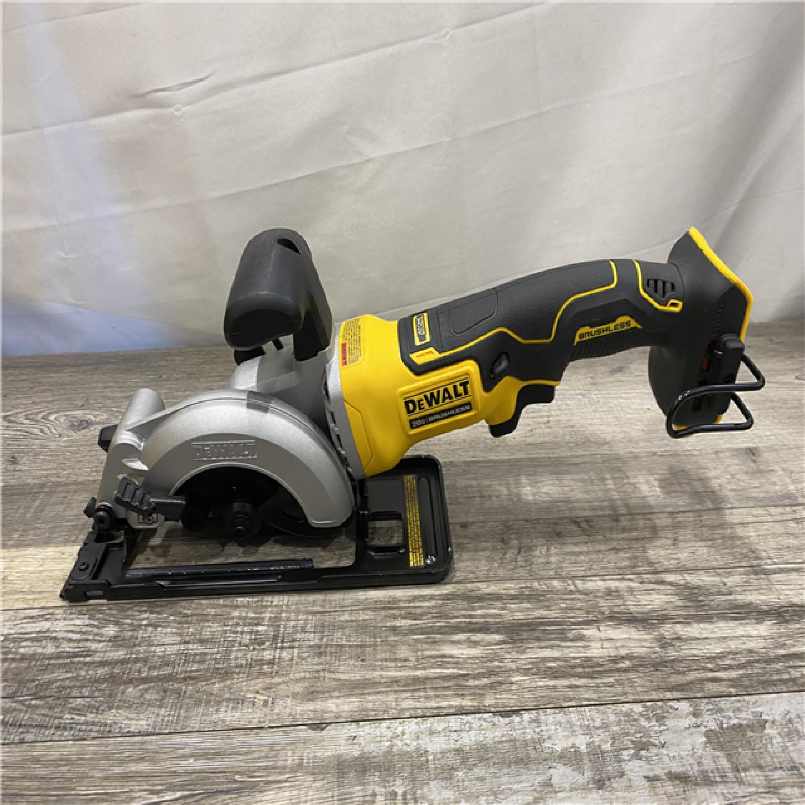 AS-IS DEWALT ATOMIC 20V MAX Cordless Brushless 4-1/2 in. Circular Saw (Tool Only)
