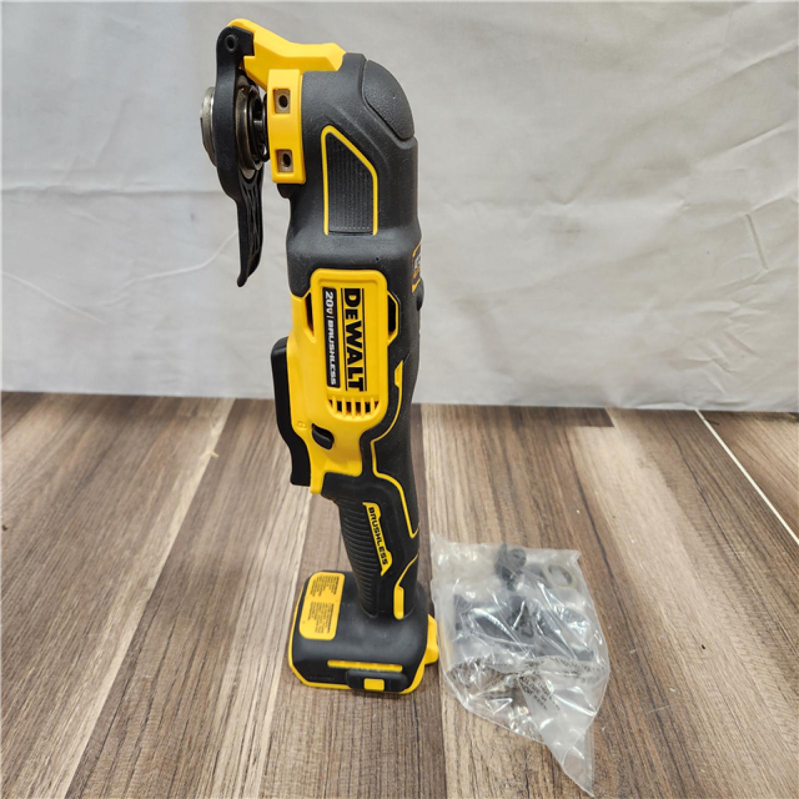 AS-IS- DEWALT ATOMIC 20V MAX Cordless Brushless Oscillating Multi Tool (Tool Only)