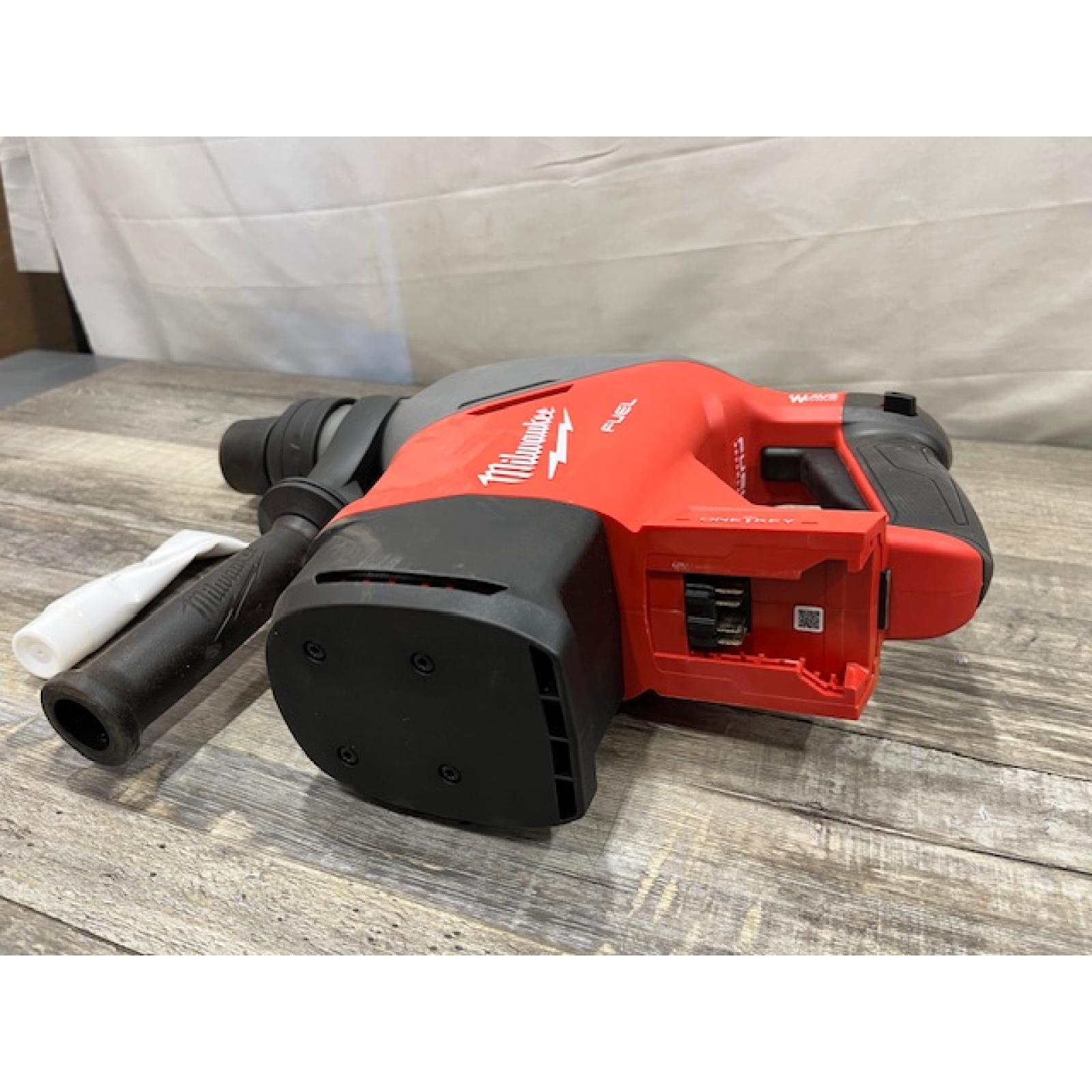 AS-IS Milwaukee FUEL 18V Lithium-Ion Brushless Cordless 1-9/16 in. SDS-Max Rotary Hammer (Tool-Only)