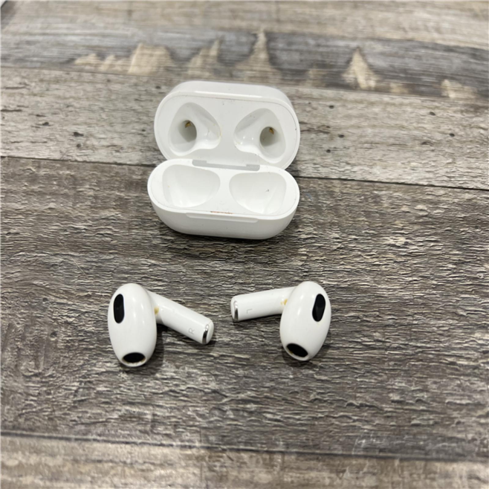 AS-IS AirPods (3rd Generation) with Lightning Charging Case