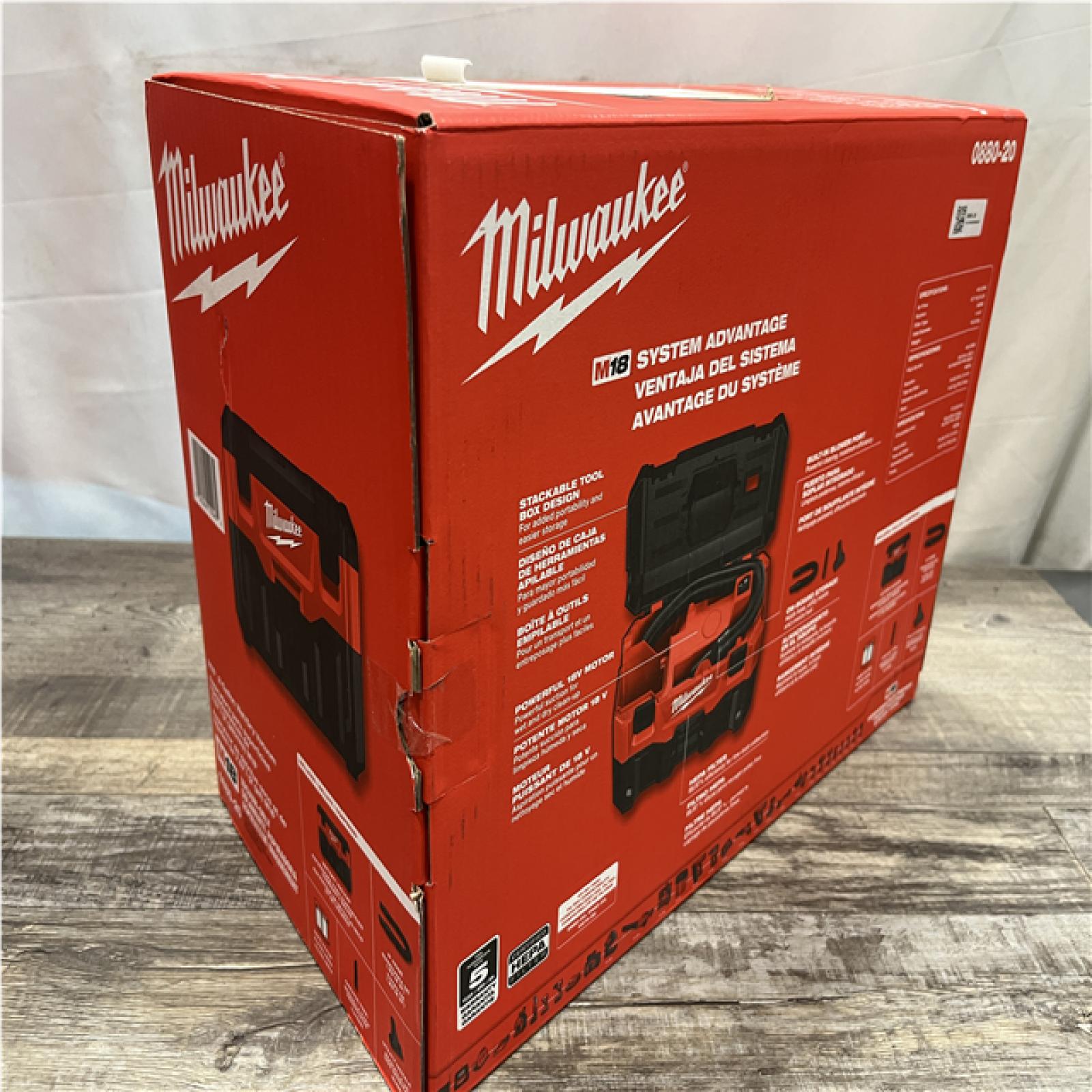 NEW - Milwaukee 18-Volt 2 Gal. Lithium-Ion Cordless Wet/Dry Vacuum (Vacuum-Only)