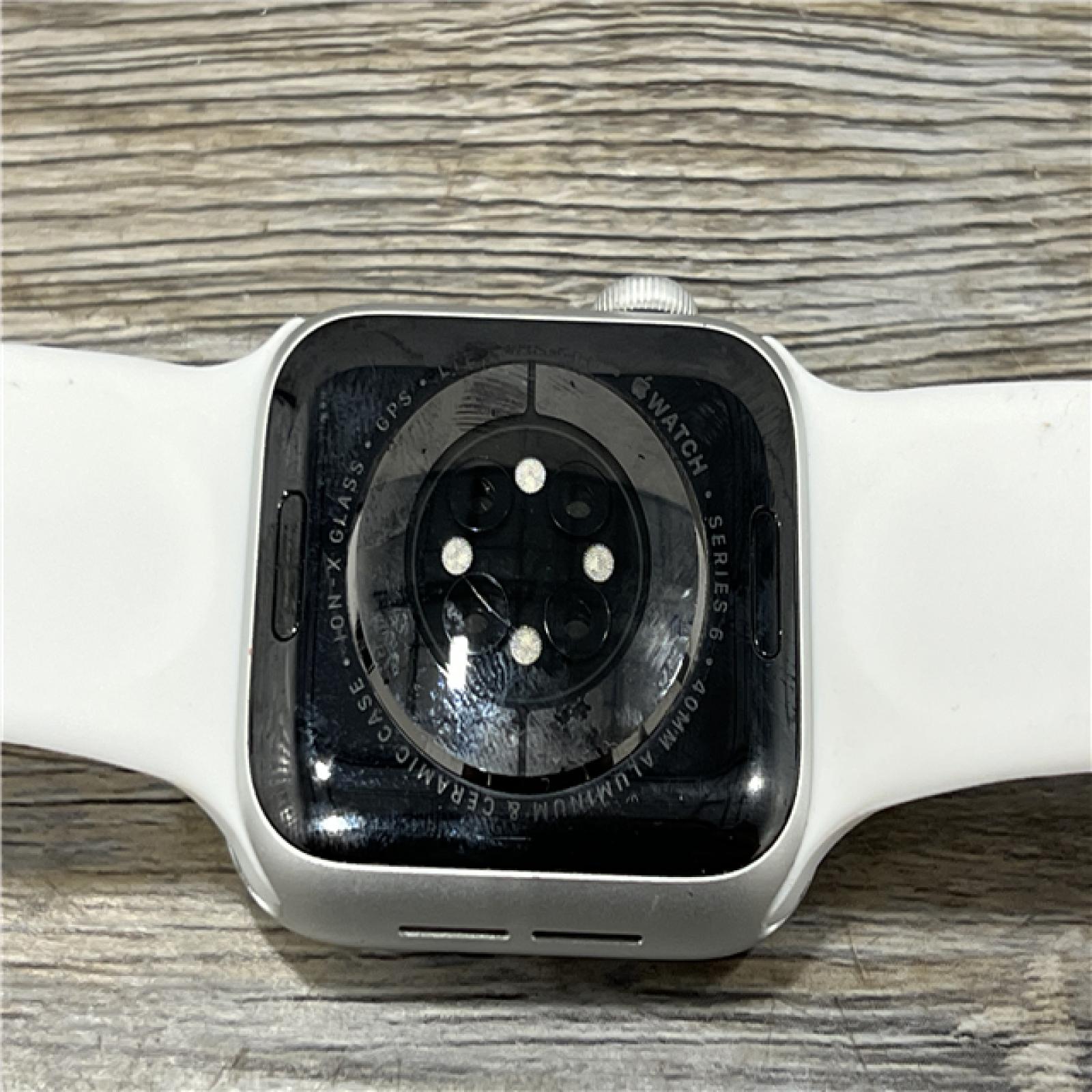 AS-IS Apple Watch Series 6 (GPS + Cellular 4G LTE, 40mm) - Space Gray