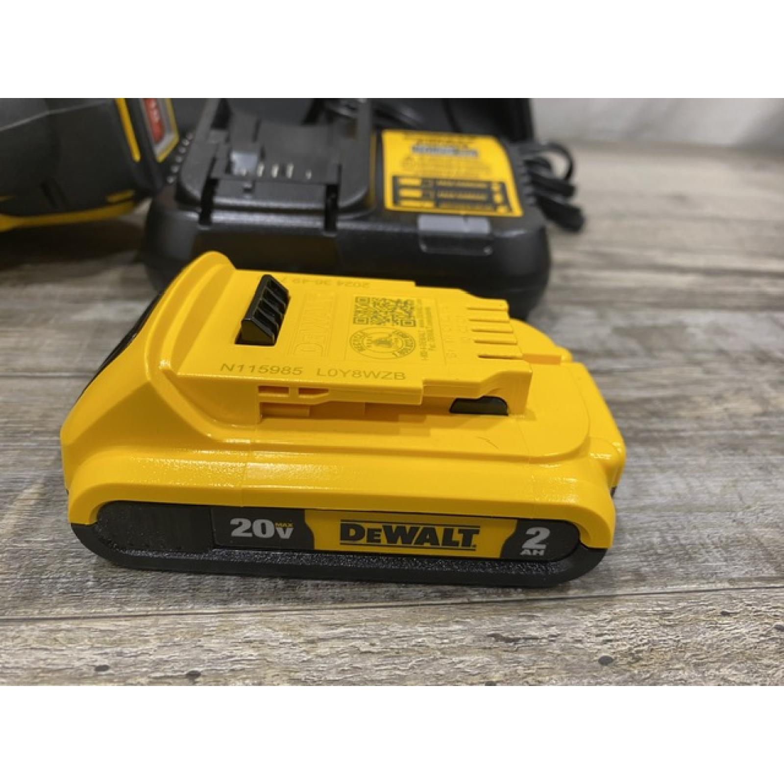 AS-IS DEWALT 20V MAX XR Lithium-Ion Cordless 18-Gauge Narrow Crown Stapler Kit