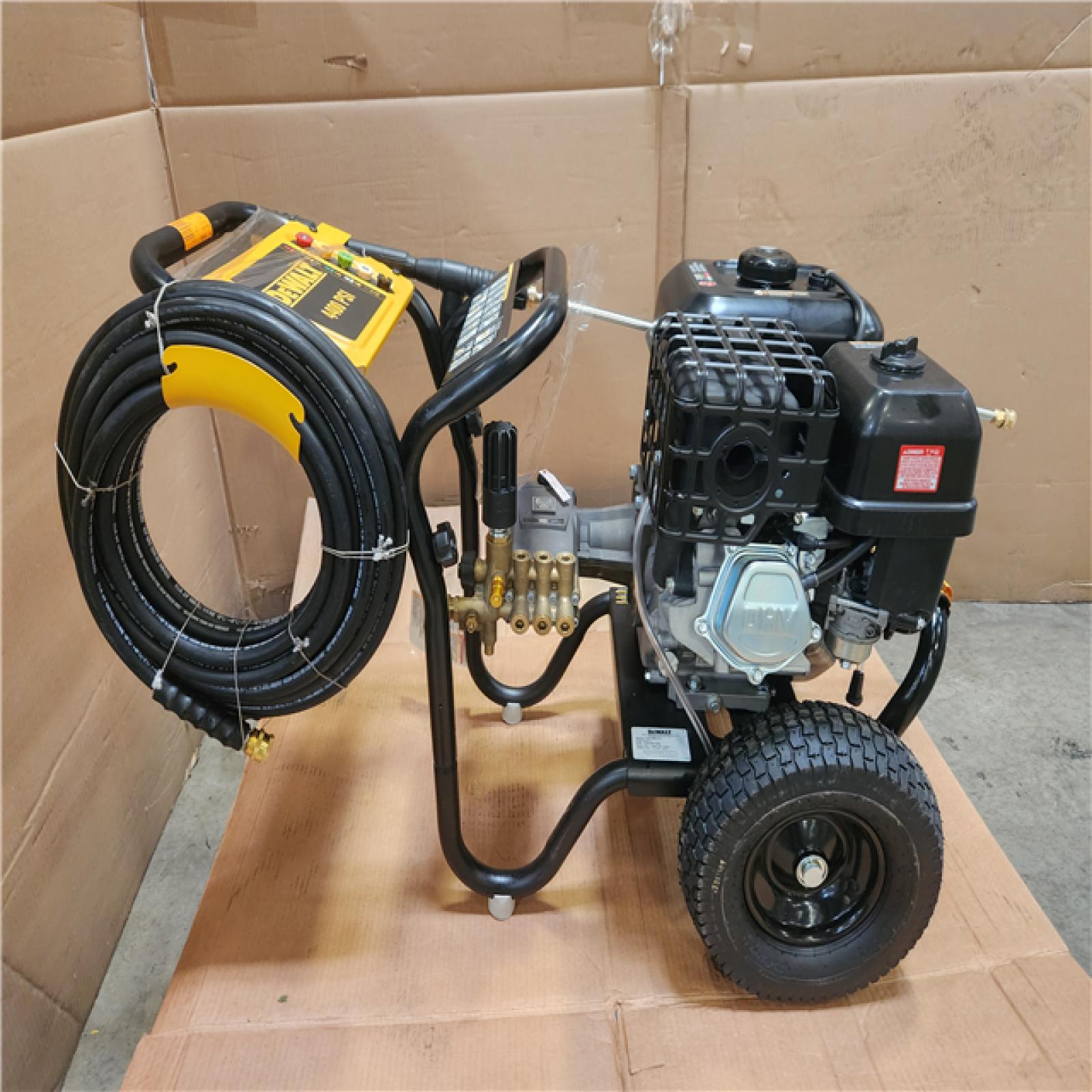 Phoenix AS-IS DEWALT 4400 PSI 4.0 GPM Gas Pressure Washer with 420cc Engine  Triplex Pump  Commercial Cold Water Power Washer