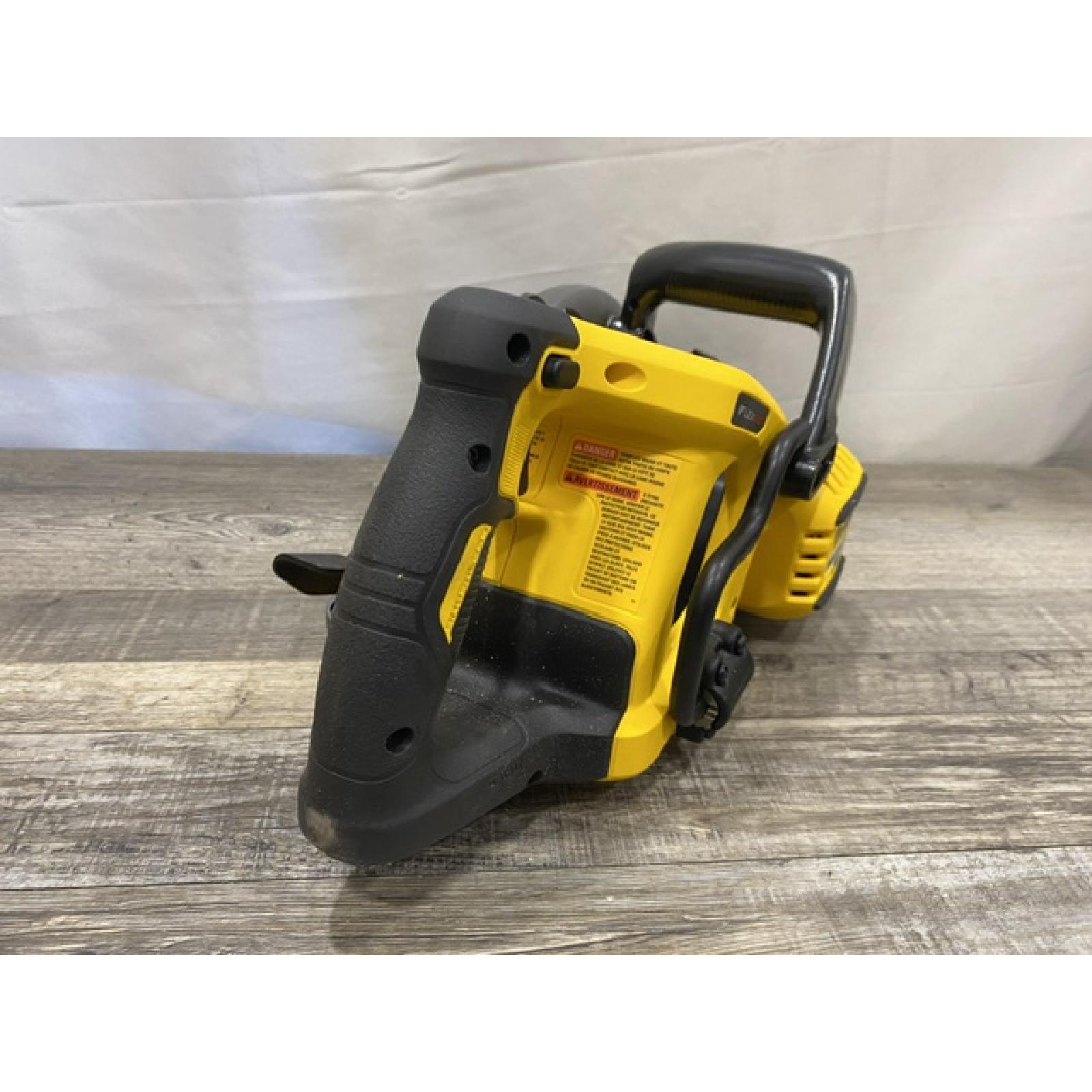 AS-IS DEWALT FLEXVOLT 60V MAX Cordless Brushless 7-1/4 in. Wormdrive Style Circular Saw (Tool Only)
