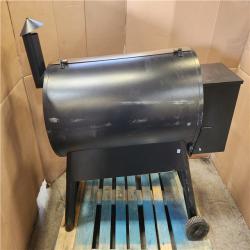 Phoenix Traeger Pro 34 Wood Pellet Grill and Smoker in Bronze