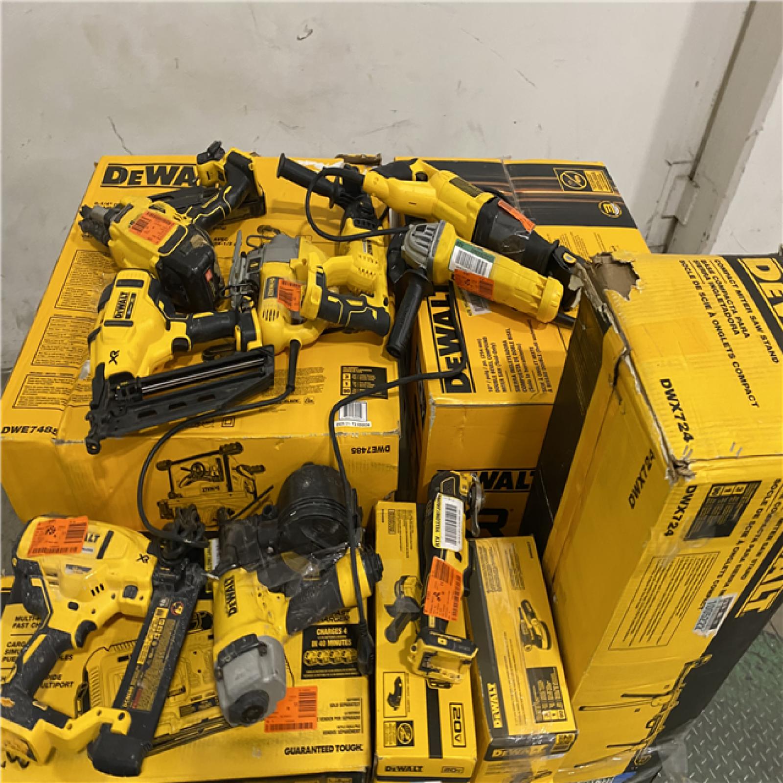 Dallas Location - As-Is DEWALT Tool Pallet