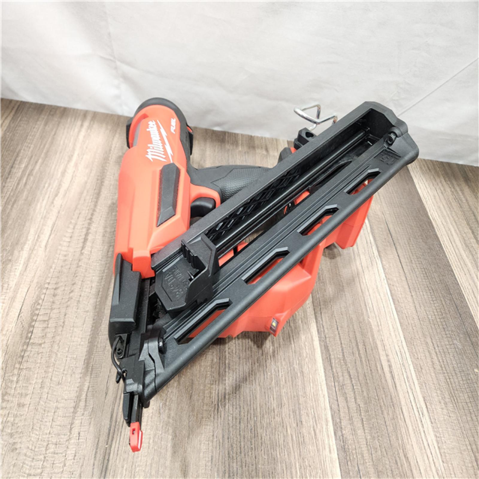 AS-IS- Milwaukee M18 FUEL 15 Ga. 18 Volt Brushless Angled Finish Nailer (TOOL ONLY)