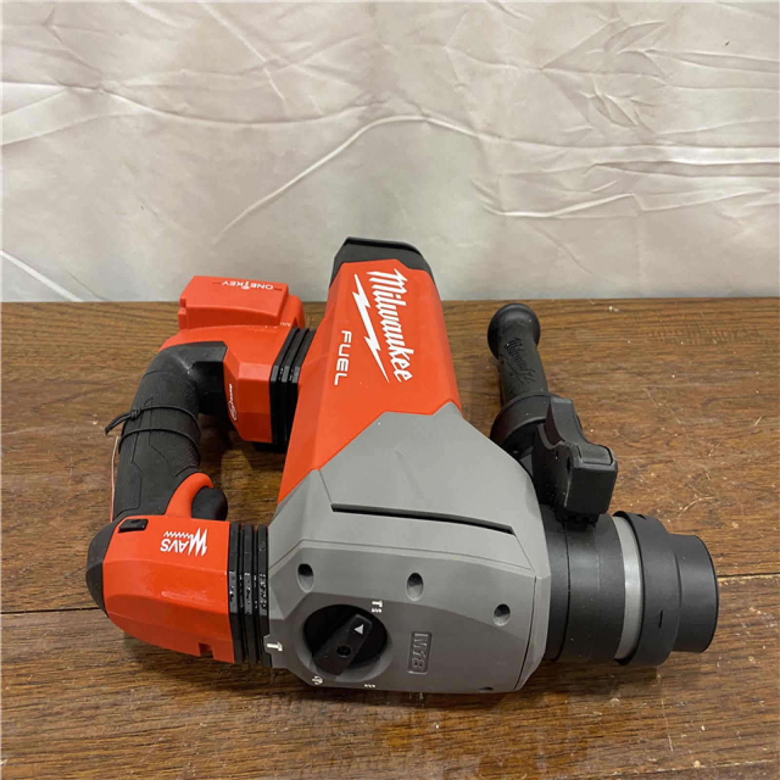 AS-ISMilwaukee 2915-20 M18 FUEL 18-Volt Lithium-Ion Brushless Cordless SDS-Plus 1-1/8 in. Rotary Hammer Drill (Tool-Only)