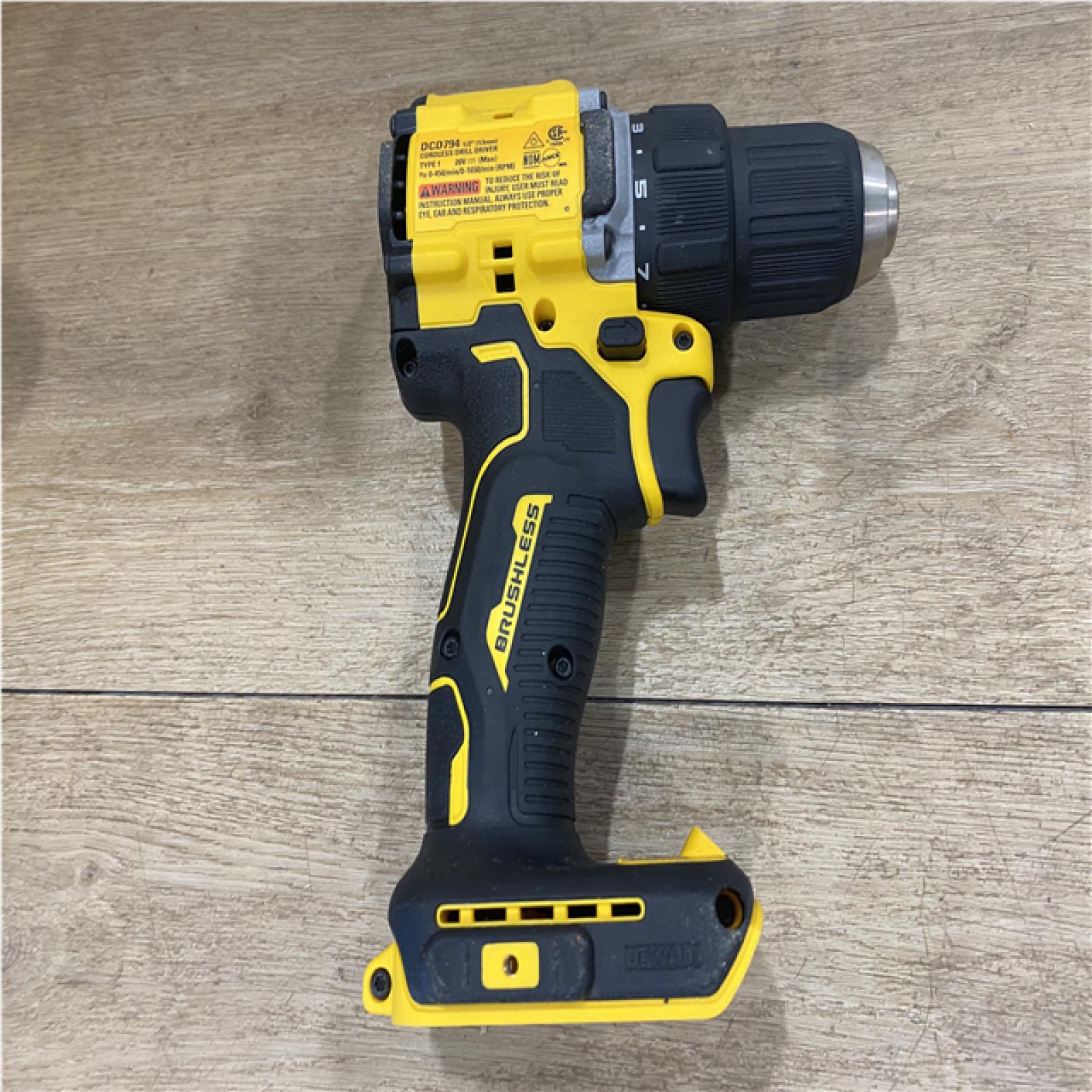 AS-IS DEWALT Atomic 20V Lithium-Ion Cordless Compact 1/2 in. Drill/Driver Kit