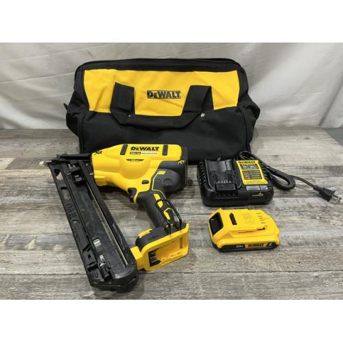 AS-IS DEWALT 20V MAX XR Lithium-Ion Cordless 2-1/2 in. 15-Gauge Finish Nailer Kit