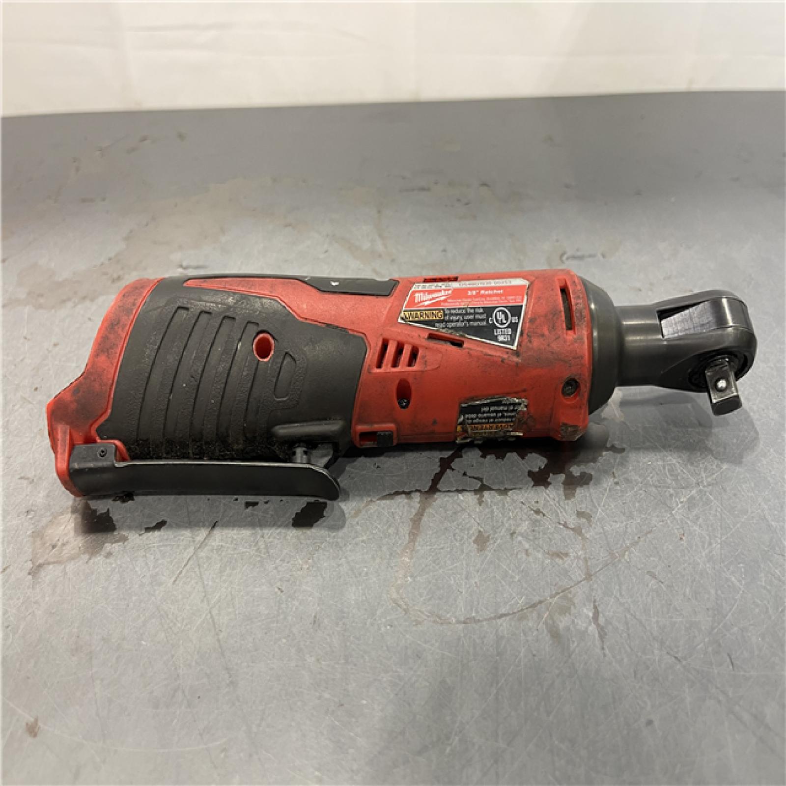 AS-IS - MILWAUKEE M12 12V Lithium-Ion Cordless 3/8 in. Ratchet