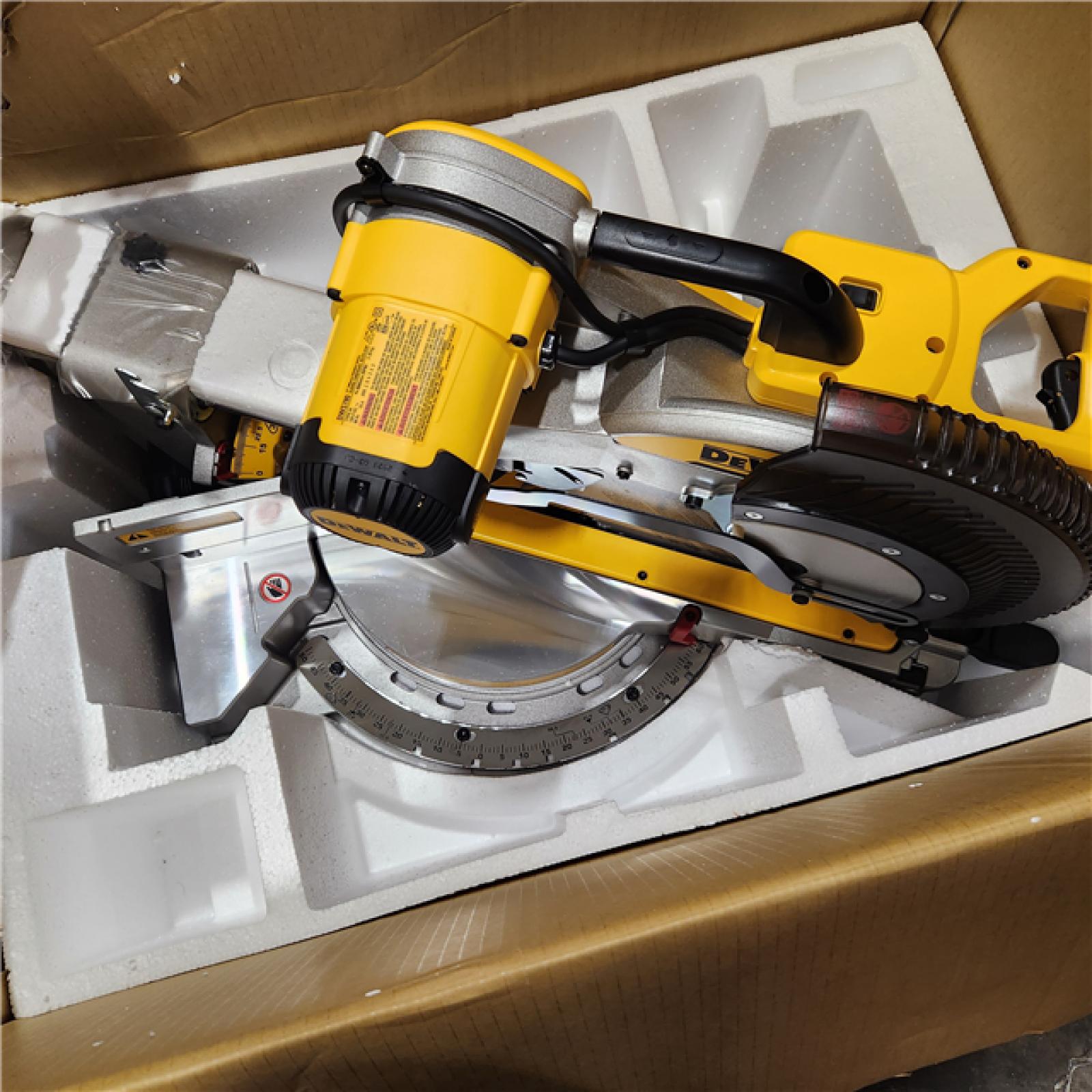 Like New- DeWALT  12in Double Bevel Sliding Compound Miter Saw