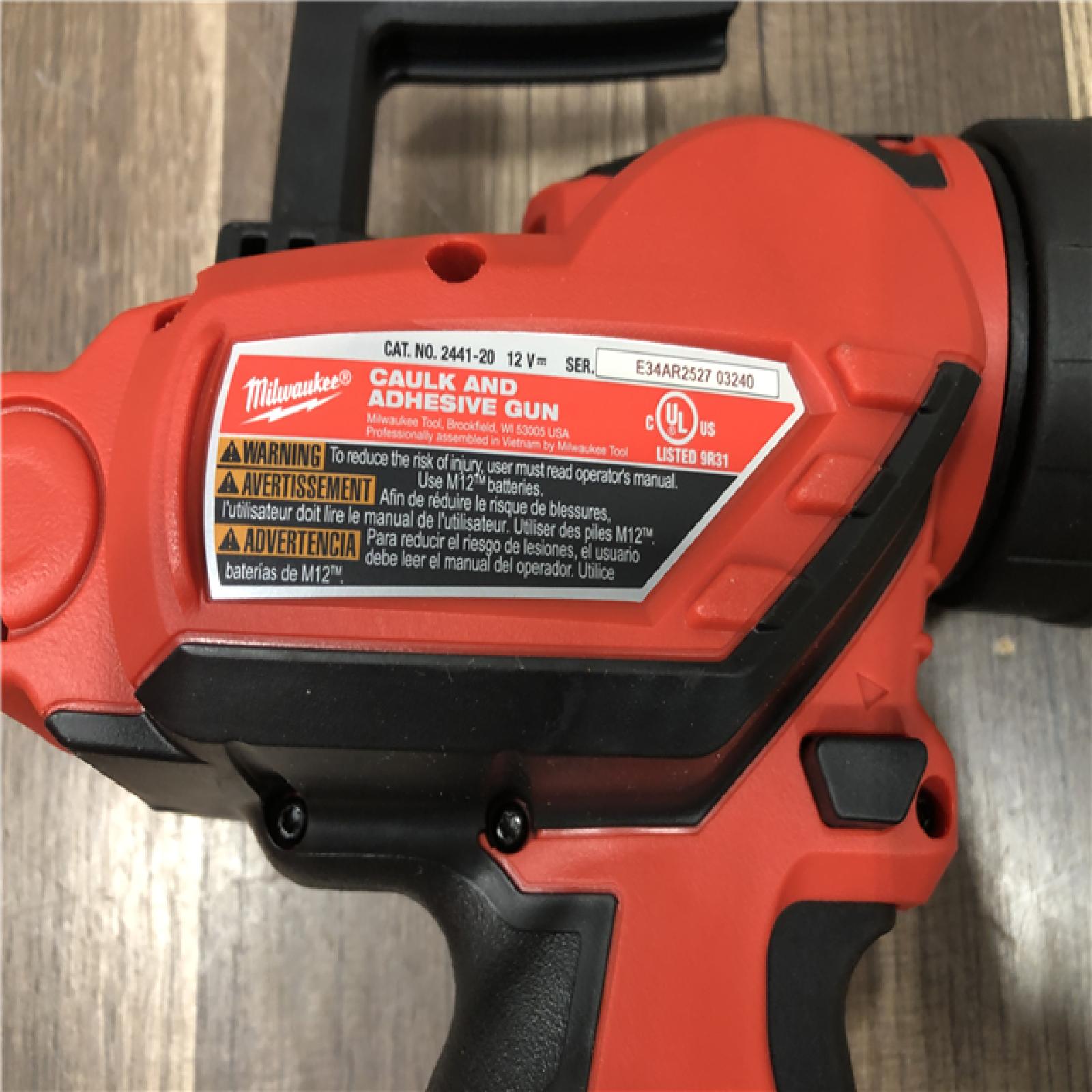 AS-IS Milwaukee 12V Lithium-Ion Cordless 10 oz. Adhesive and Caulk Gun (Tool-Only)