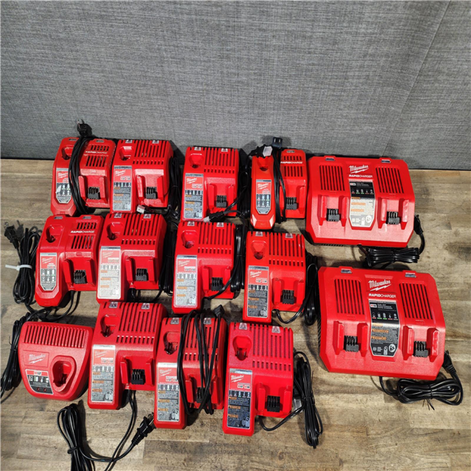 HOUSTON LOCATION - AS-IS MILWAUKEE BATTERY CHARGER PACK QTY - 14