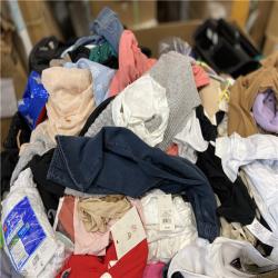 DALLAS LOCATION - BULLSEYE CLOTHING, HOME GOODS PALLET