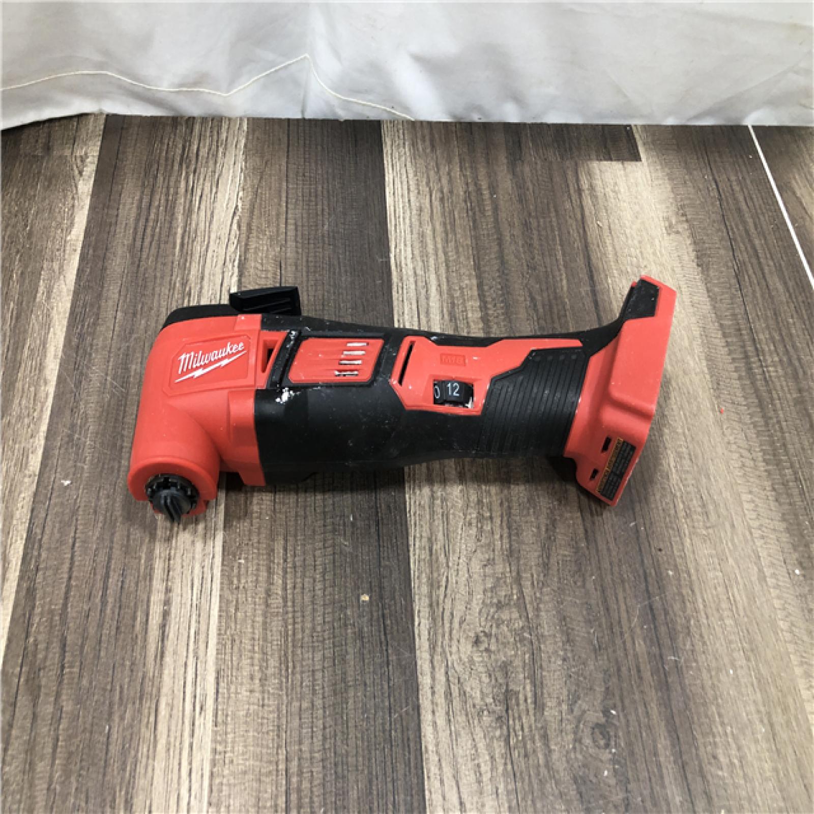 AS-IS Milwaukee 18V Lithium-Ion Cordless Oscillating Multi-Tool (Tool-Only)