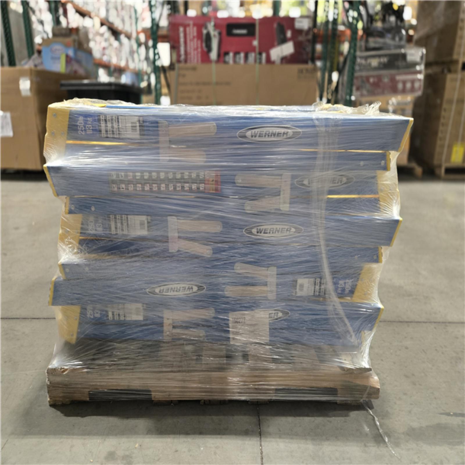DALLAS LOCATION- Werner 6000 Series 6004 Step Ladder PALLET (10 UNITS)
