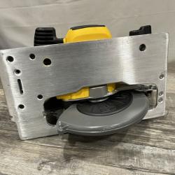AS-IS DEWALT 20-Volt MAX 7-1/4 in. Cordless Circular Saw (Tool Only)