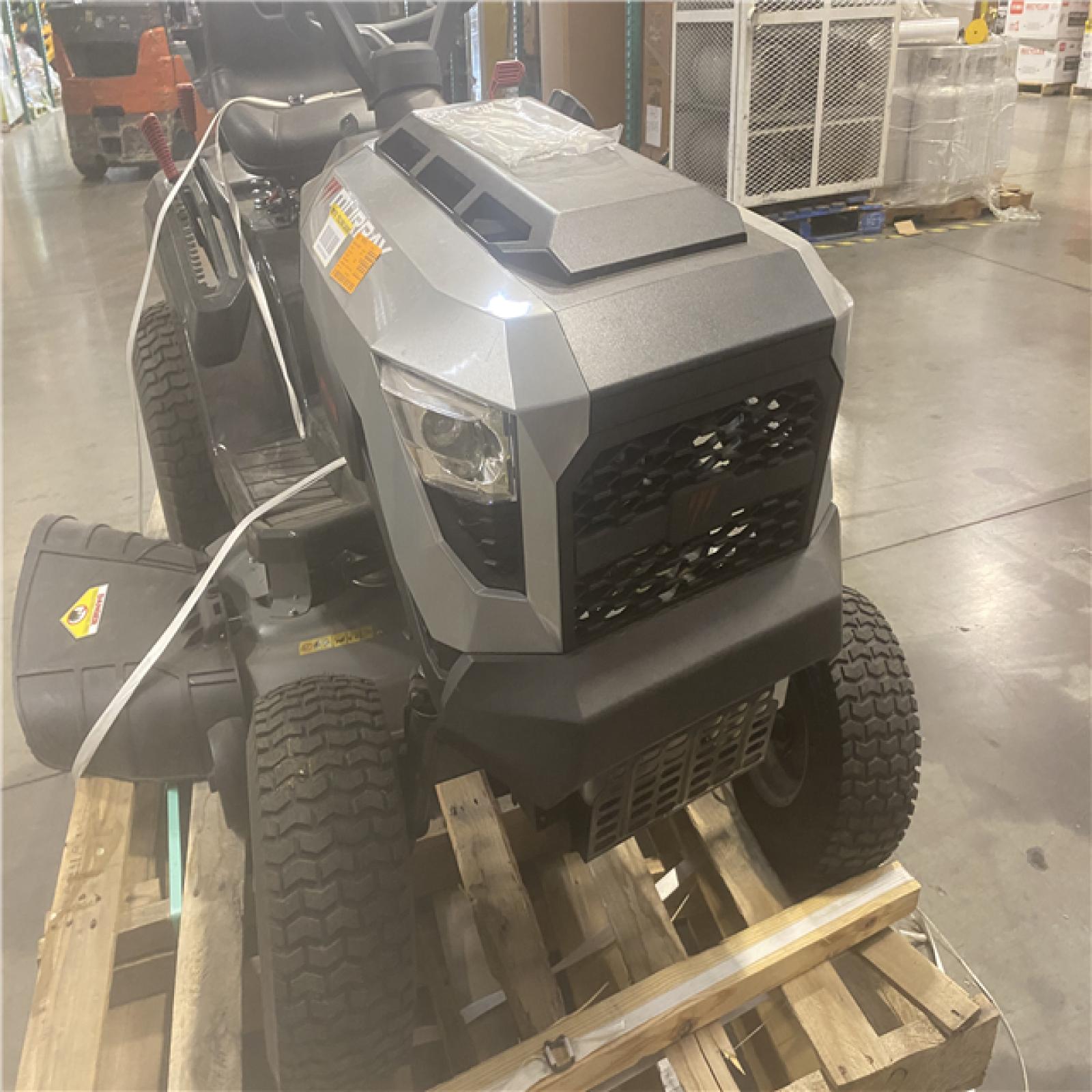 Dallas Location - As-Is Murray MT100 42 Riding Lawn Tractor