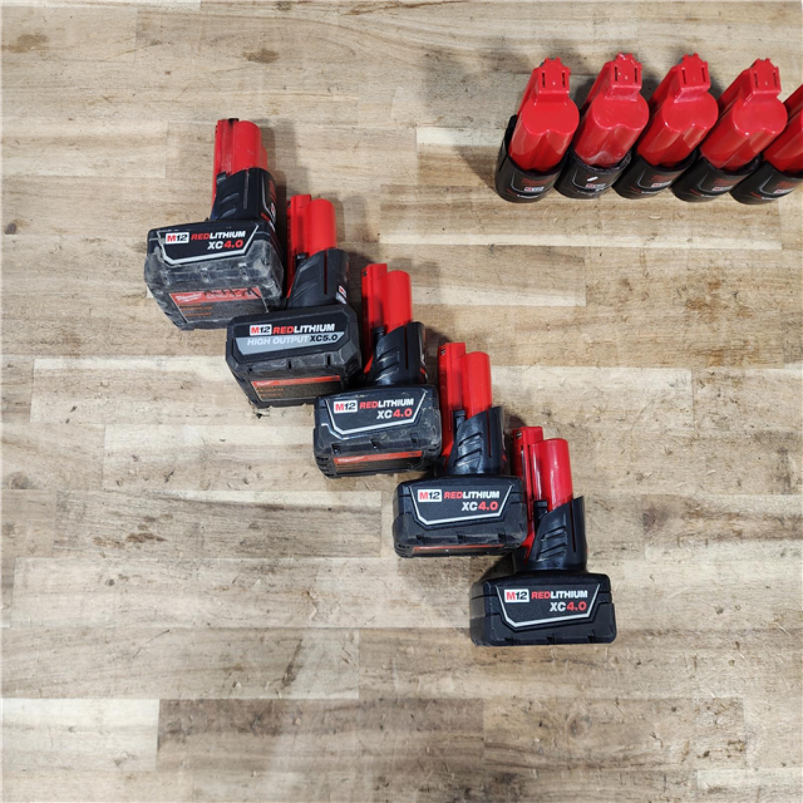 HOUSTON LOCATION - AS-IS MILWAUKEE BATTERY PACK QTY - 10