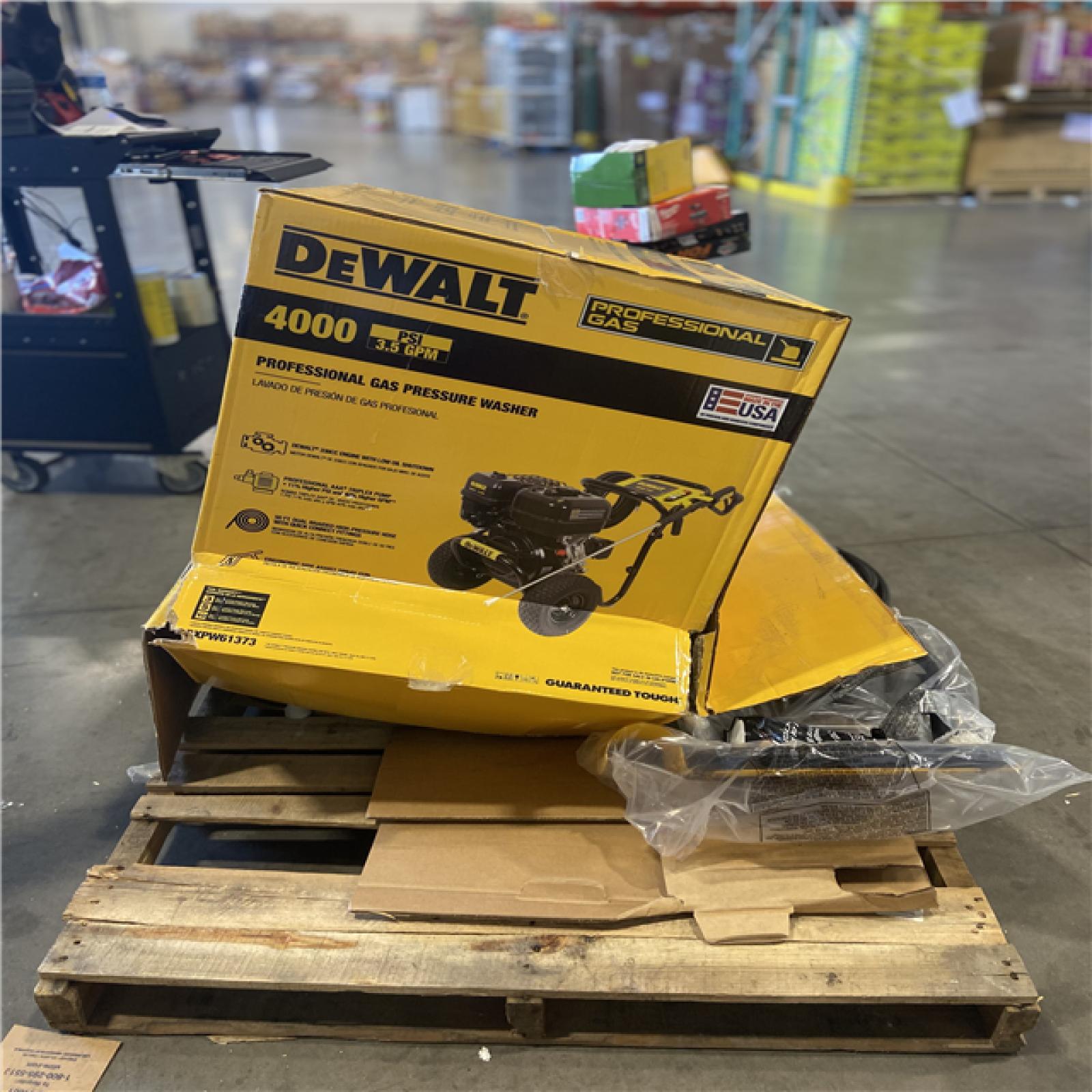 DALLAS LOCATION - DEWALT 4000 PSI 3.5 GPM Cold Water Gas Pressure Washer with DeWalt 338cc Engine