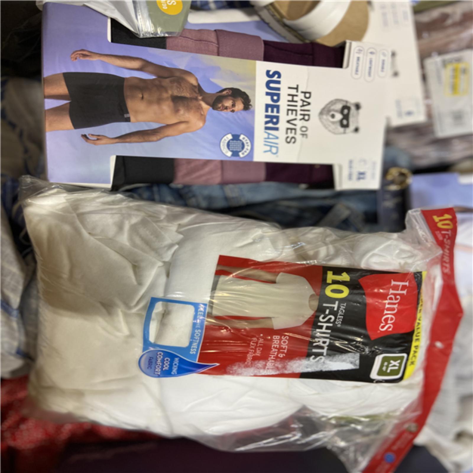 DALLAS LOCATION - BULLSEYE CLOTHING MIXED PALLET