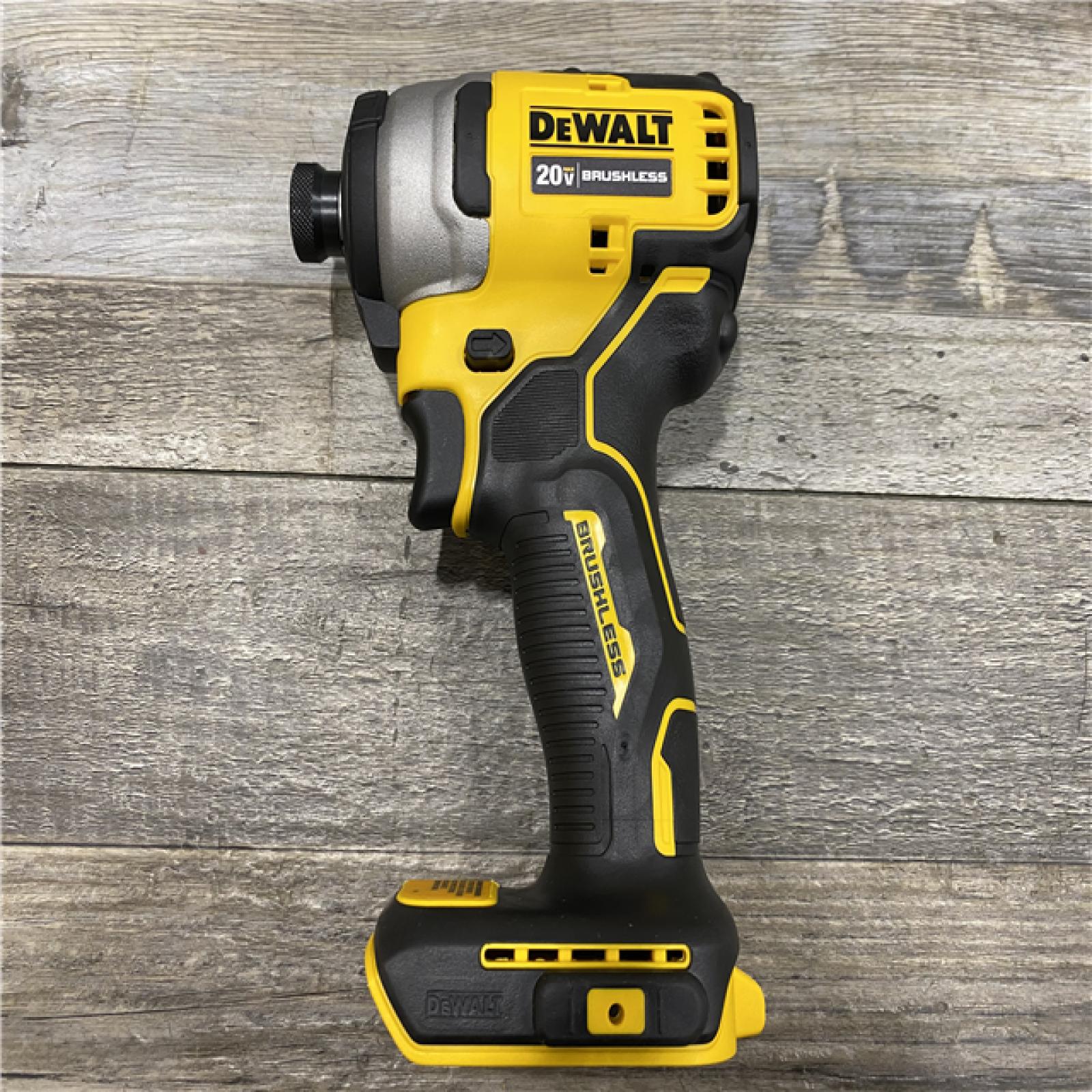 AS-IS DEWALT Atomic 20V Max Lithium-Ion Brushless Cordless Compact 1/4 in. Impact Driver Kit