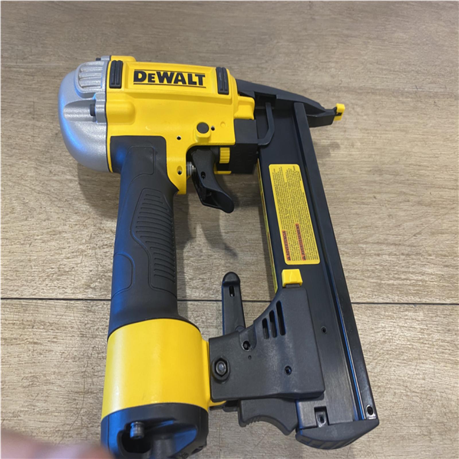 AS-IS DEWALT Pneumatic 18-Gauge 1/4 in. Crown Corded Stapler