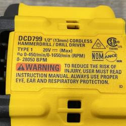 AS-IS DEWALT ATOMIC 20V Cordless 1/2 in. Compact Hammer Drill Kit