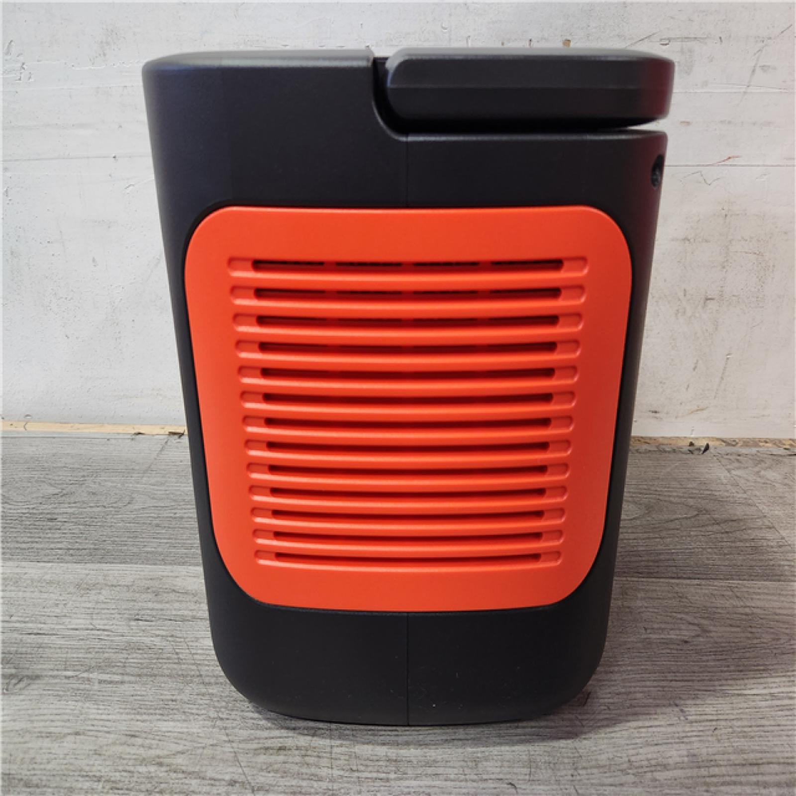 Phoenix Location NEW Jackery Solar Generator Explorer 1000 Plus 1264.64Wh/2000W Model No. JE-1000C