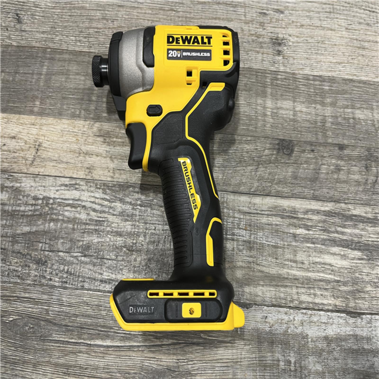 AS-IS DEWALT Atomic 20V Max Lithium-Ion Brushless Cordless Compact 1/4 in. Impact Driver Kit