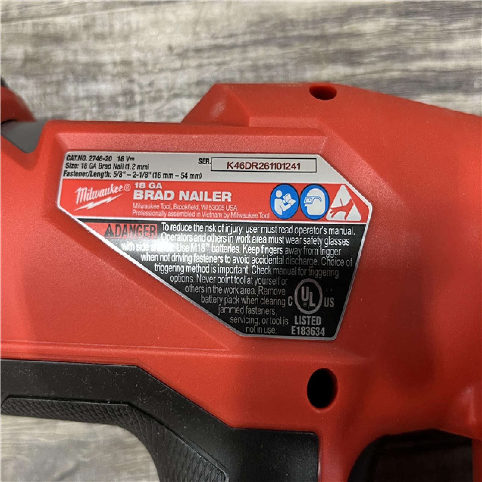 AS-IS Milwaukee FUEL 18-Volt Lithium-Ion Brushless Cordless Gen II 18-Gauge Brad Nailer (Tool-Only)