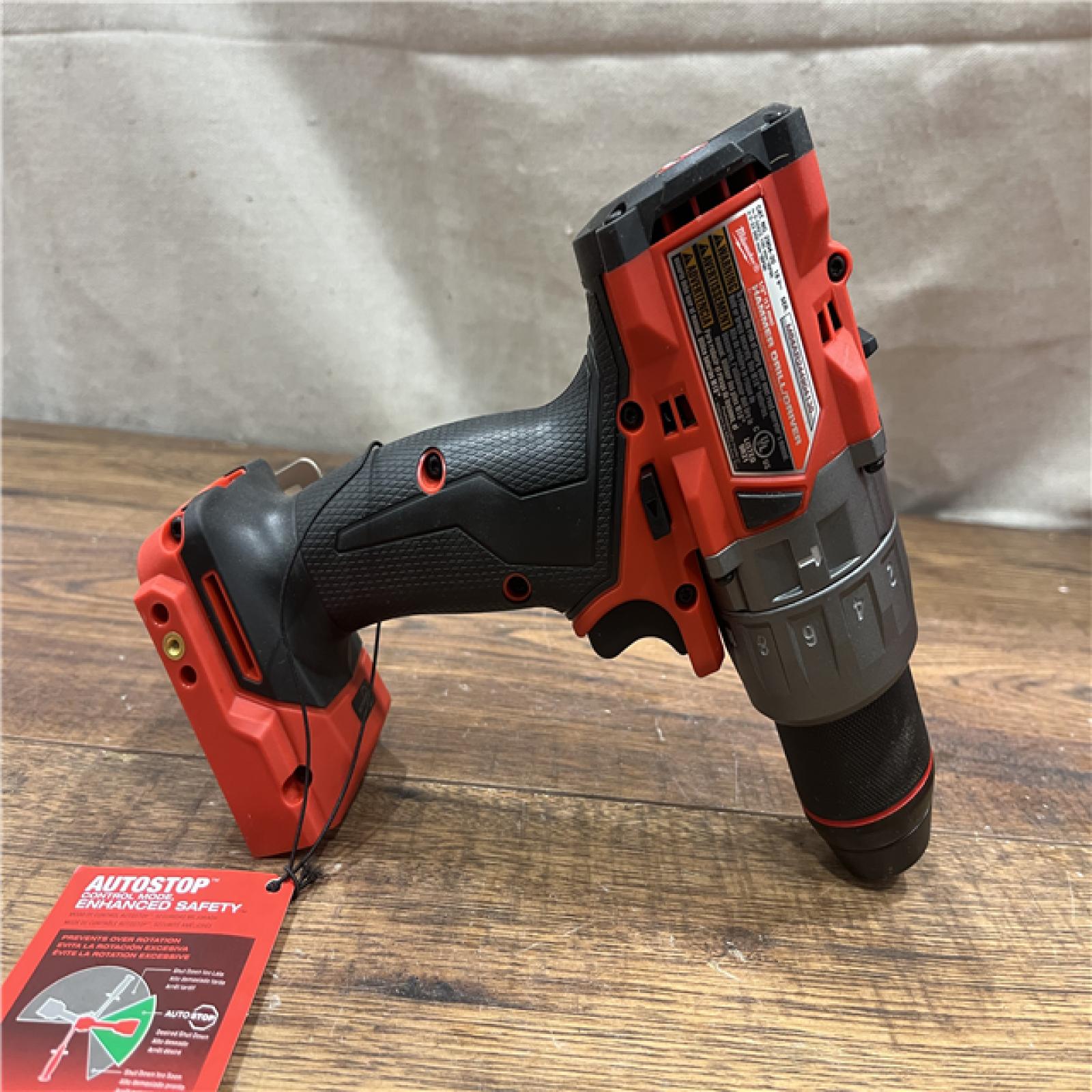 AS-IS Milwaukee 2904-20 12V 1/2  Hammer Drill/ Driver
