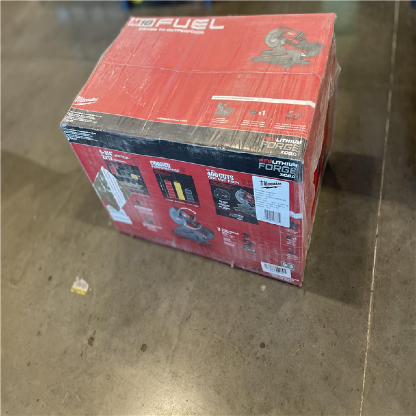 New! - Milwaukee M18 FUEL 18V 10 in. Lithium-Ion Brushless Cordless Dual Bevel Sliding Compound Miter Saw Kit