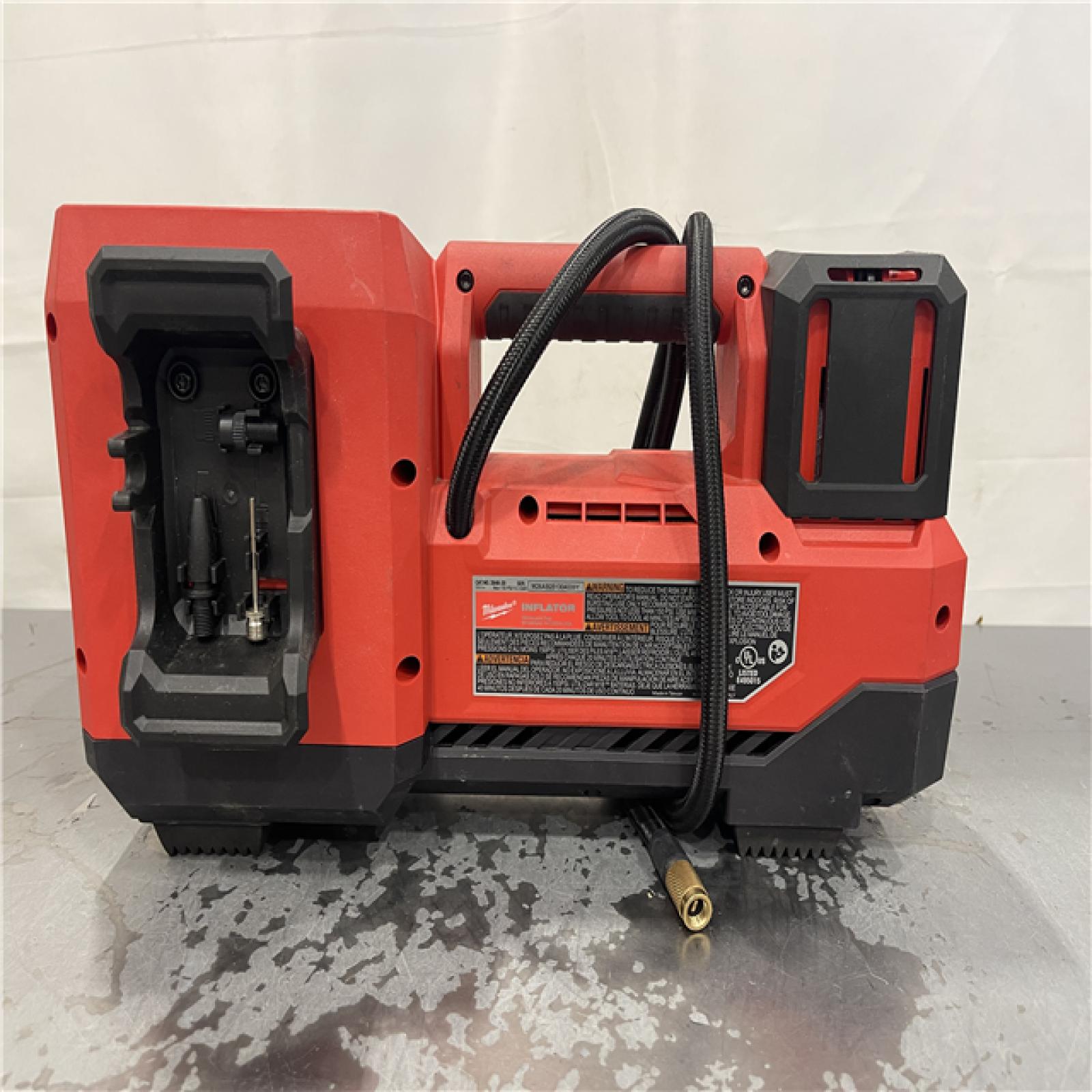 Milwaukee  M18 Cordless Compact Tire Inflator (Tool Only)