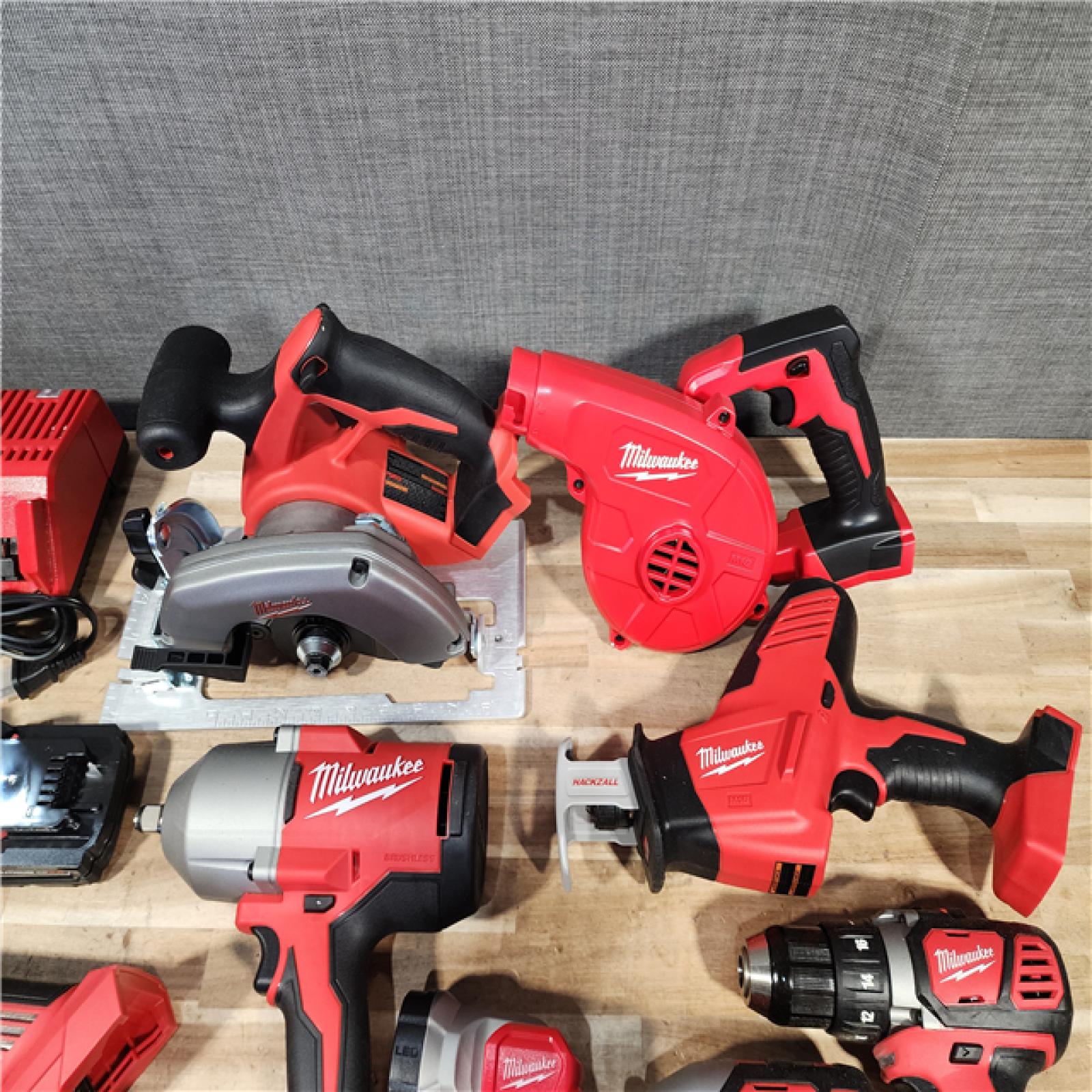 HOUSTON LOCATION - AS-IS (APPEARS LIKE NEW) M18 18-Volt Lithium-Ion Cordless Combo Kit 9-Tool with 2-Batteries  Charger and Tool Bag