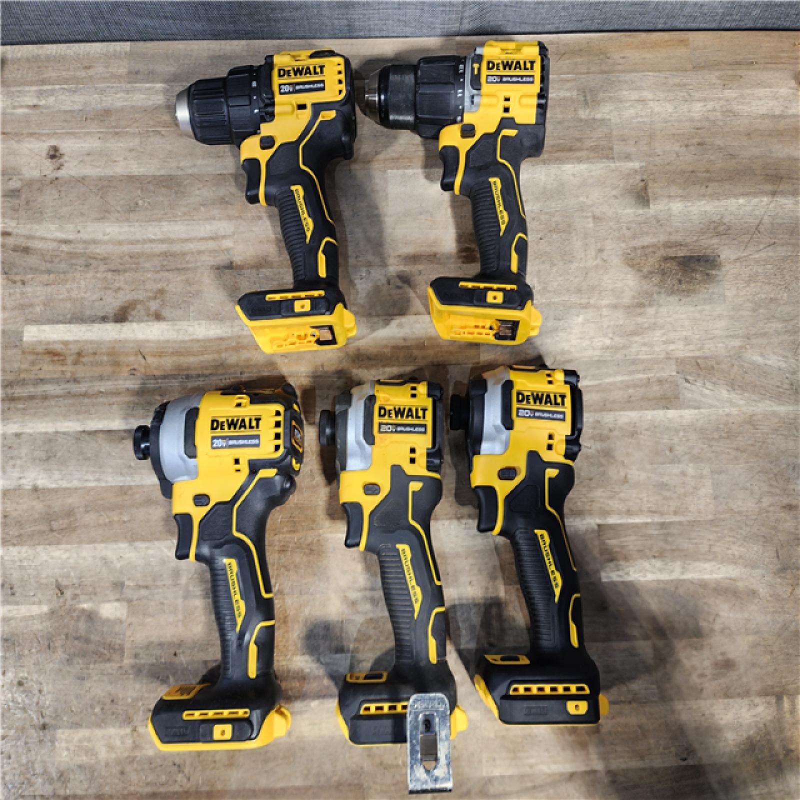 HOUSTON LOCATION - AS-IS DEWALT 5 TOOL COMBO KIT W/ (2) BATTERY & CHARGER