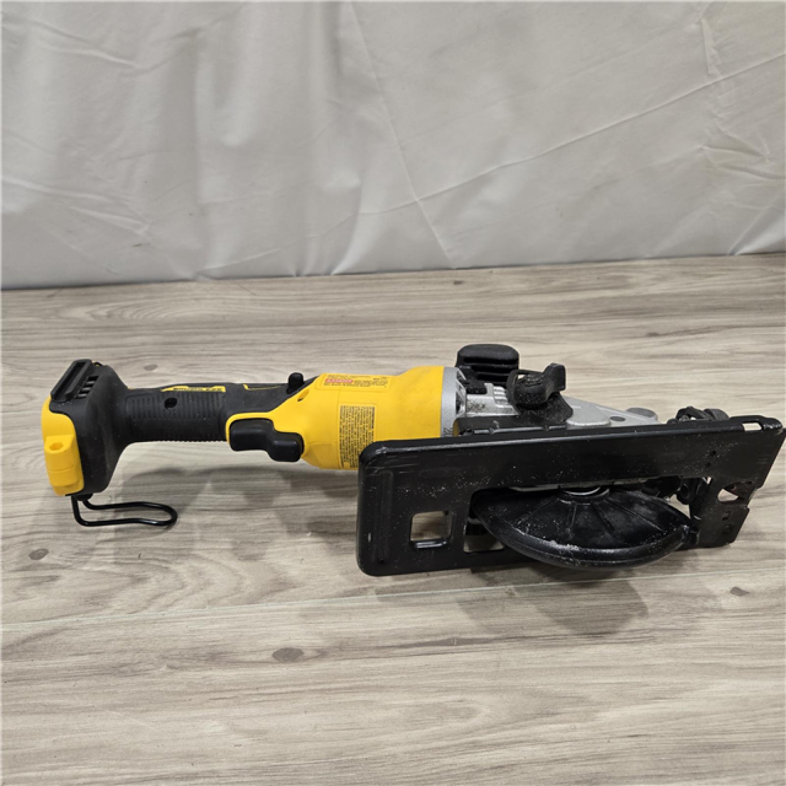 AS-IS DEWALT ATOMIC 20V MAX Cordless 4-1/2 in. Circular Saw (Tool Only)