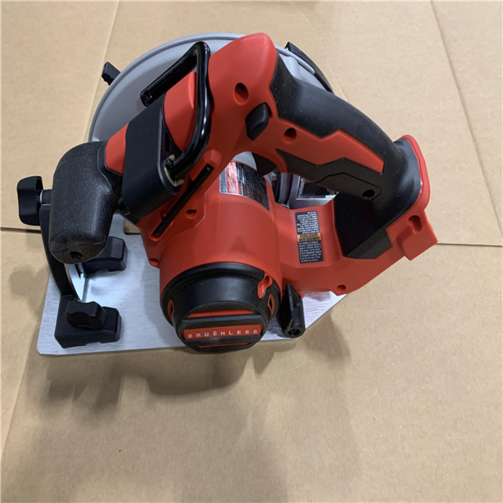 AS-IS - Milwaukee M18 18V Lithium-Ion Brushless Cordless 7-1/4 in. Circular Saw (Tool-Only)