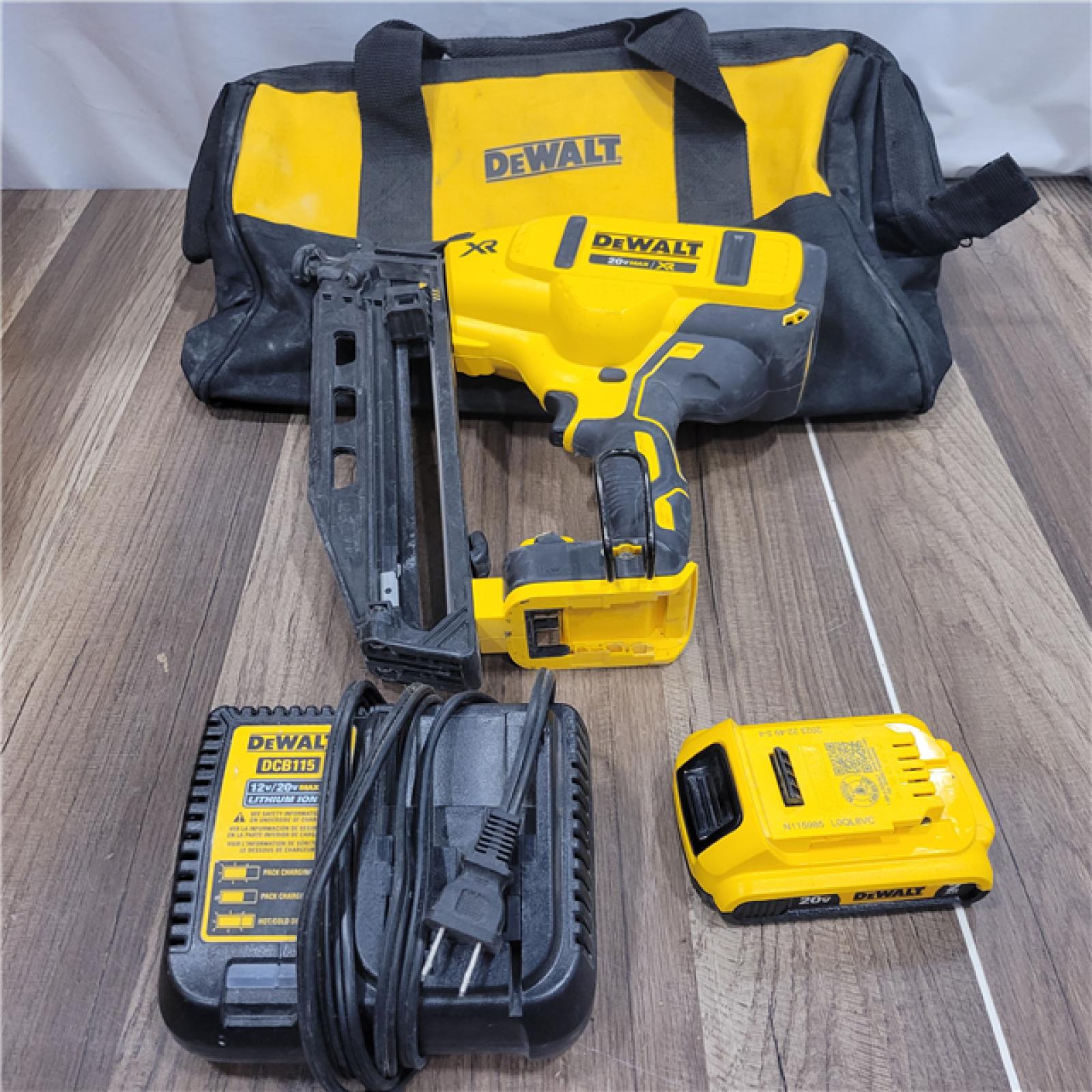 AS-IS DeWalt DCN660D1 20V 16 Gauge Cordless Angled Finish Nailer Kit W/ 2Ah Battery