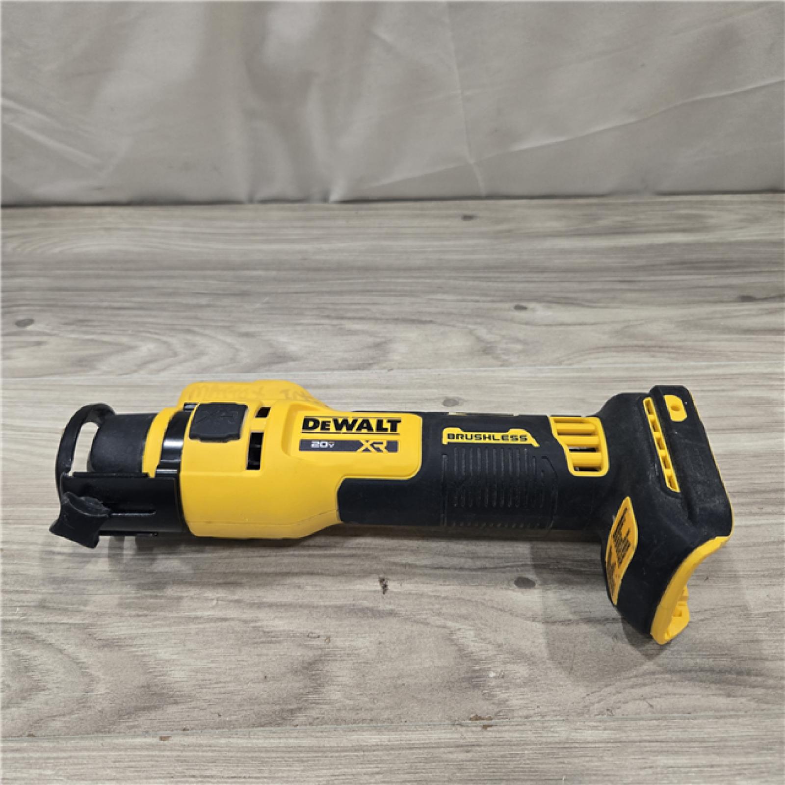 AS-IS DEWALT 20V MAX Cordless Cut-Out Tool (Tool-Only)