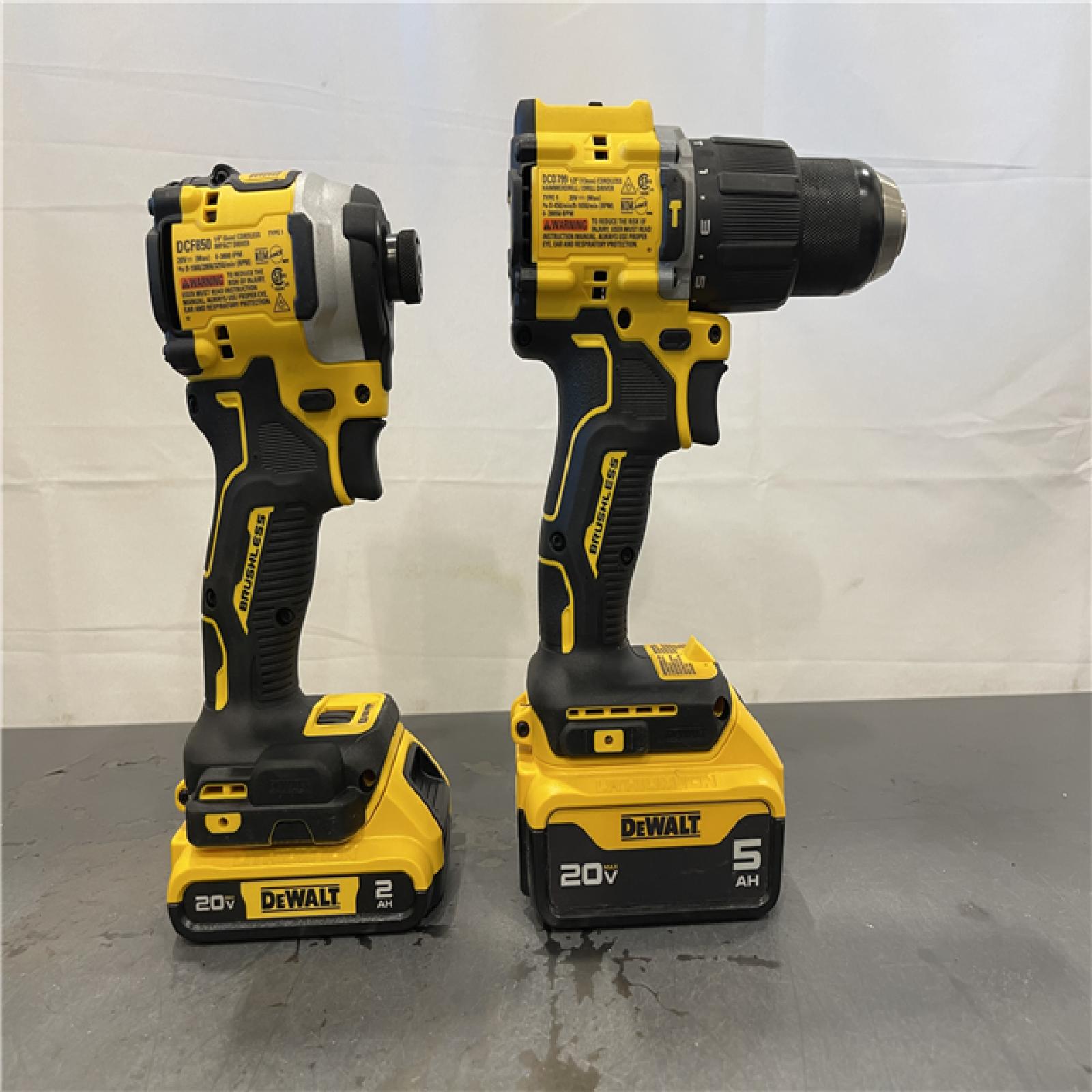 AS-IS - DeWalt ATOMIC 20-Volt Lithium-Ion Cordless 2-Tool Combo Kit