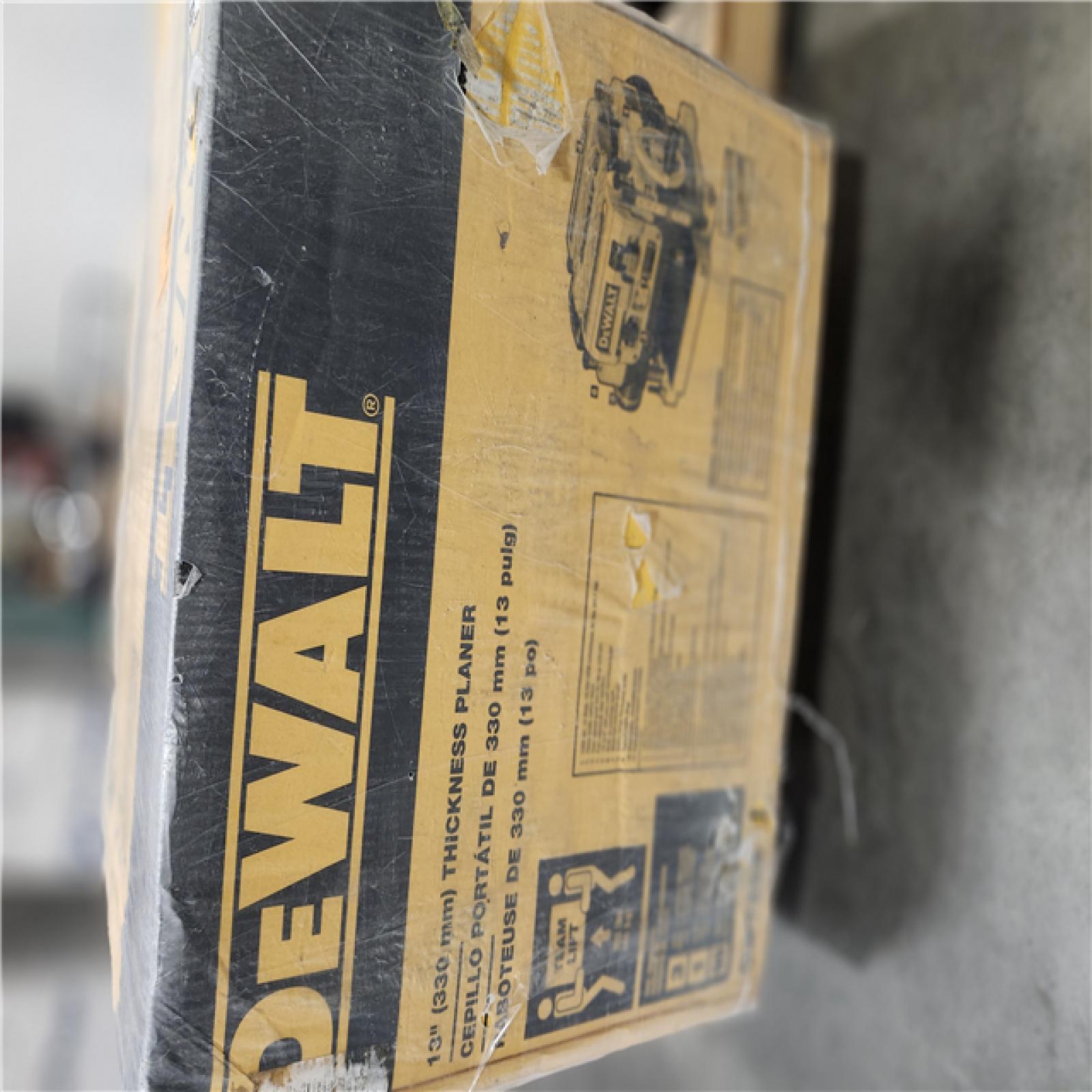 NEW- 15 Amp Corded 13 in. Heavy-Duty 2-Speed Bench Planer