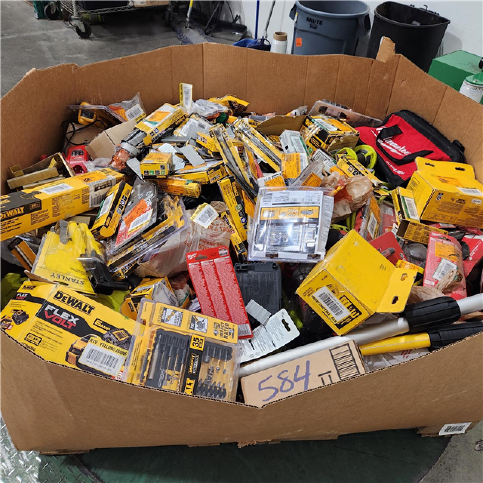 Dallas Location - As-Is Tool Pallet
