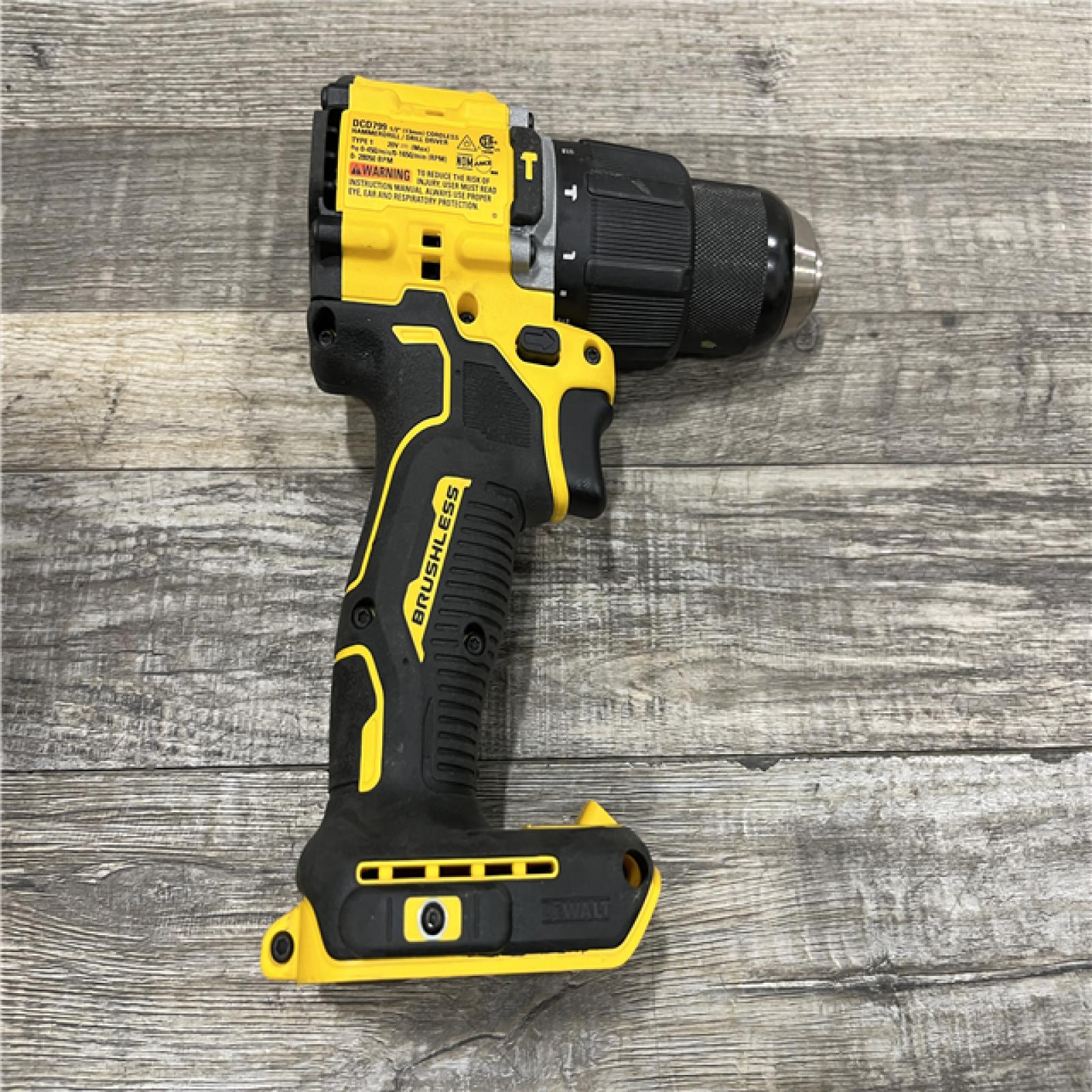 AS-IS DEWALT ATOMIC 20V Lithium-Ion Cordless 1/2 in. Hammer Drill Kit